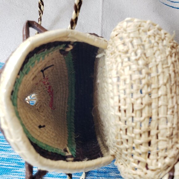 Vintage Panamanian Woven Figural Medicine Pouch Wounaan Embera Raffia Bag Purse - Picture 7 of 9